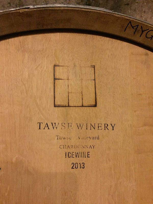 Tawse-Winery---Vin-de-Glace---Barrique---Chardonnay-2013