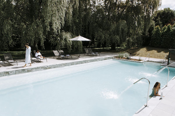 The pool at Strøm Spa Mont Saint-Hilaire