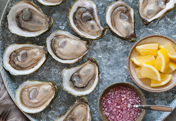 Huîtres-&-Caviar---Huîtres-East-Cape-Oysters