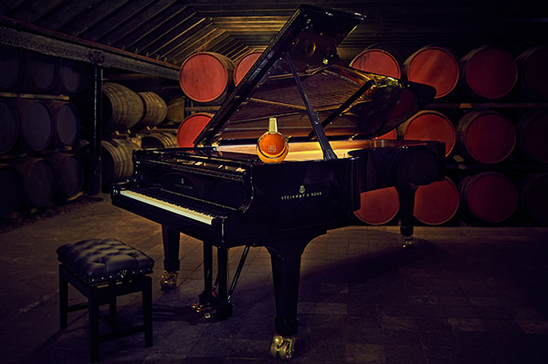 Glenmorangie-Pride-1974---Steinway-piano