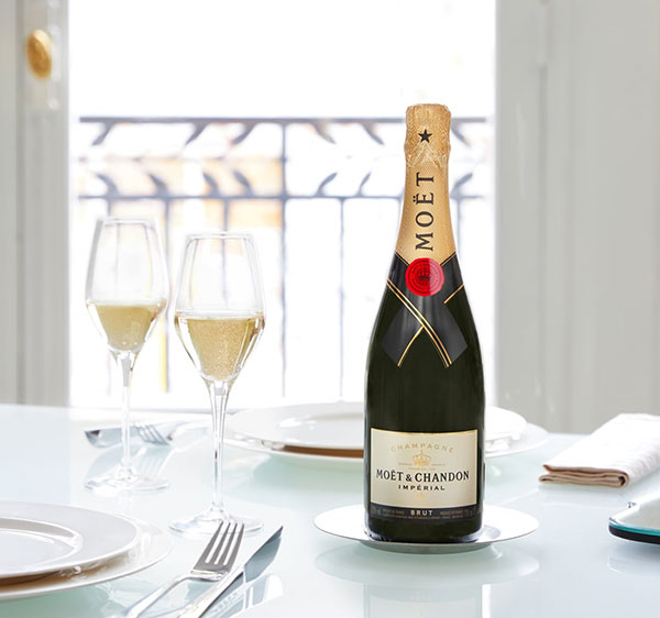 Moët-&-Chandon-in-three-stages---Moët-&-Chandon-Impérial