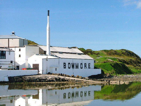 Bowmore-Distillery---Islay