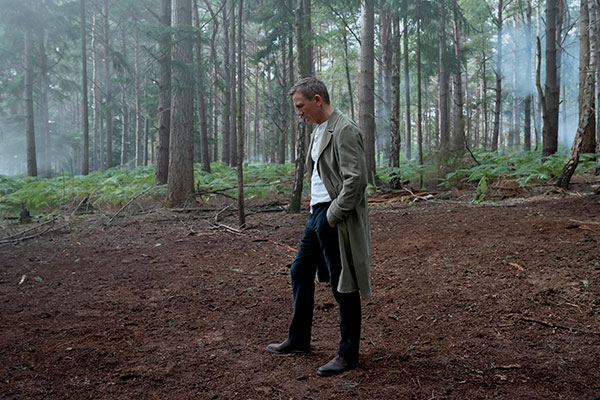 James-Bond---Forêt---Mourir-peut-attendre