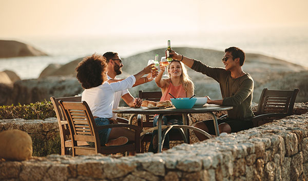 Gentlemen-please-remove-your-hats-and-caps---friends-dinner