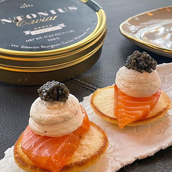 Laurie-Raphaël---Antonis-Caviar