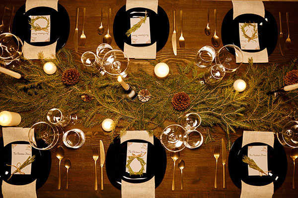 How-to-be-a-gentleman-at-Christmas---Table