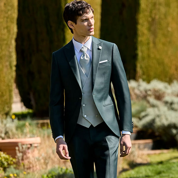 A wedding tuxedo by Luigi Bianchi. Photo: Luigi Bianchi