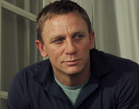 Daniel-Craig---Casino-Royale---Sunspel-and-James-Bond----T-shirt