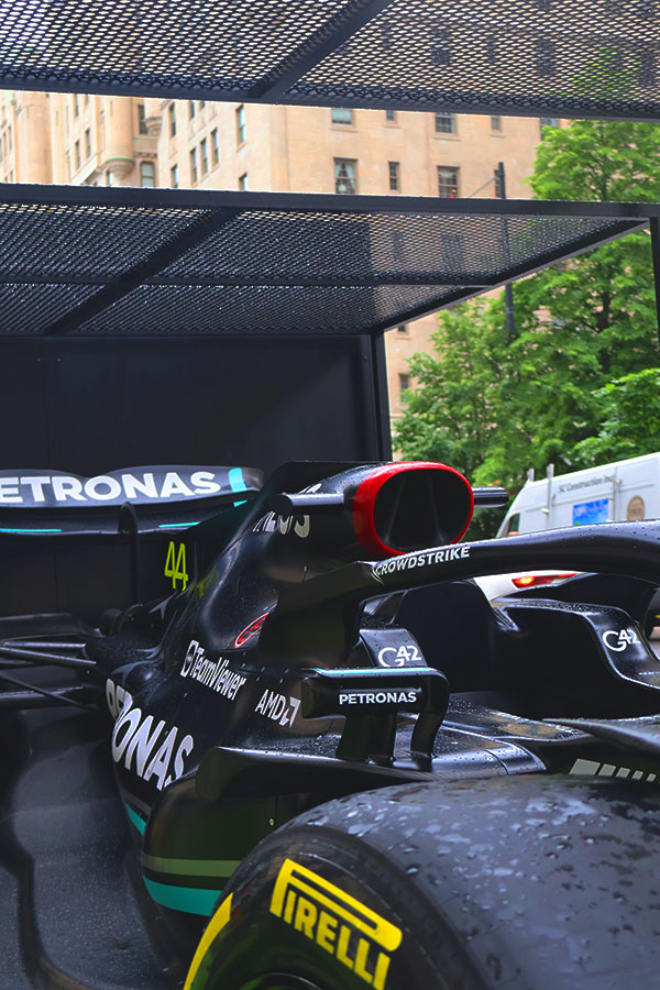 Lewis-Hamilton-F1-Car---Mercedes-AMG-Petronas-F1---Ritz-Carlton-Montréal