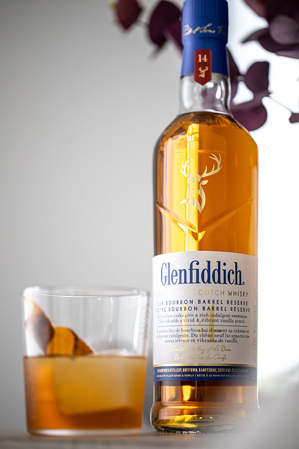 Cocktail-de-la-semaine---Old-Fashioned-à-l'érable-et-orange-flambée---bouteille---Glenfiddich-14