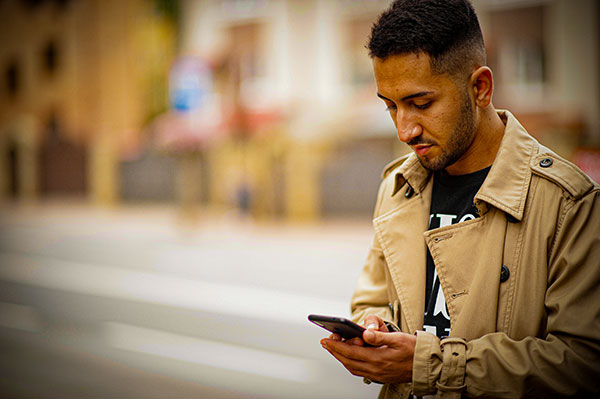 Men's-Trench-Coat---Cell-phone