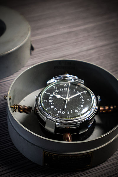 Montre-originale---La-Vortic-Watch-Company