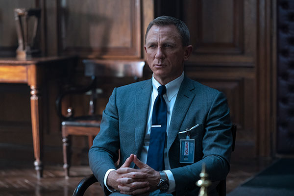 James Bond porte la pince à cravate « James » de Benson & Clegg