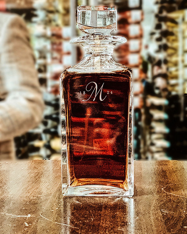 Une bouteille de The Macallan M lors des 30 ans du Pub l'Île Noire - Les meilleurs bars pour gentlemen à Montréal