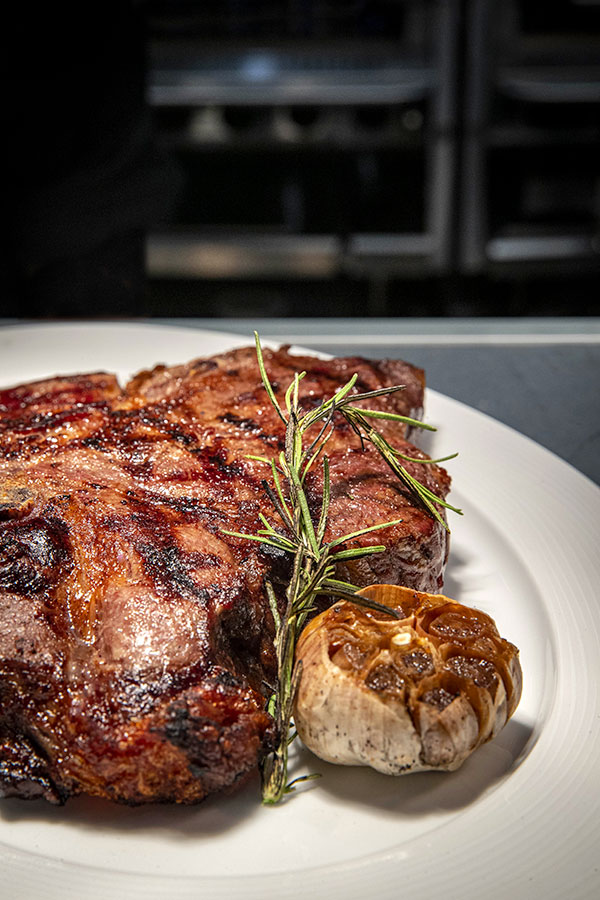 Le Porterhouse du Moishes