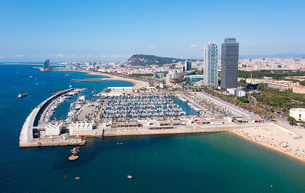 Le port de Barcelone