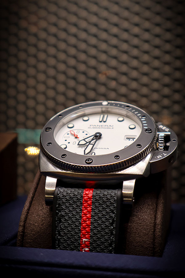 La Panerai Submersible Luna Rossa