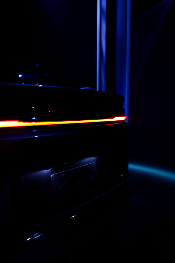 L'arrière du Lexus RZ