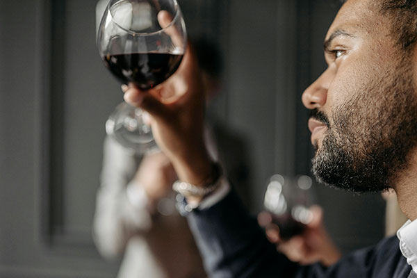 How to Be a True Gentleman During the Back-to-Work Season - Wine Tasting
