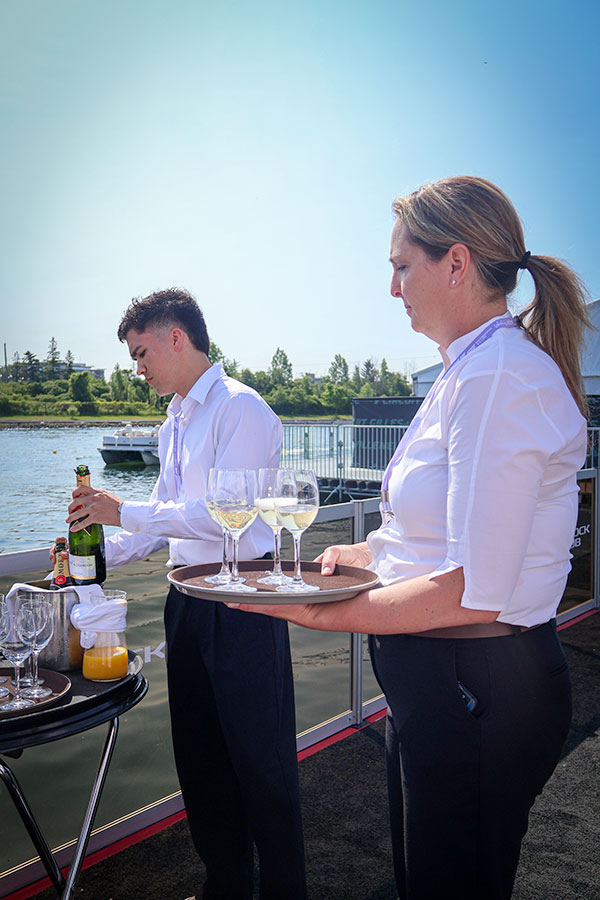 Le service de champagne Moet & Chandon et Mimosa
