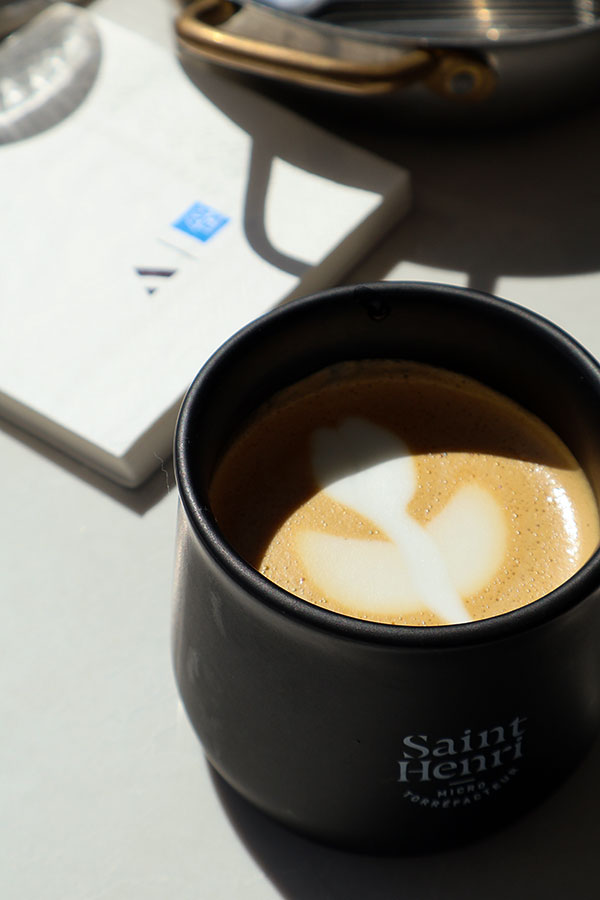 The Café Saint-Henri coffee is offered to travelers who take a seat at the Aspire Amex Lounge at YUL Montréal-Trudeau International Airport