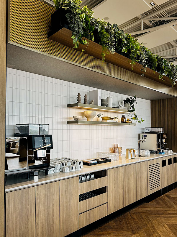 The coffee bar of the Aspire Amex Lounge at YUL Montréal-Trudeau International Airport
