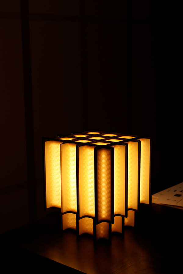 Une magnifique lampe par Marc-Olivier Desjardins - SOUK 20