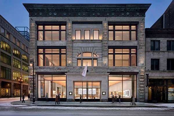 Le boutique Apple au 1255, rue Sainte-Catherine Ouest à Montréal