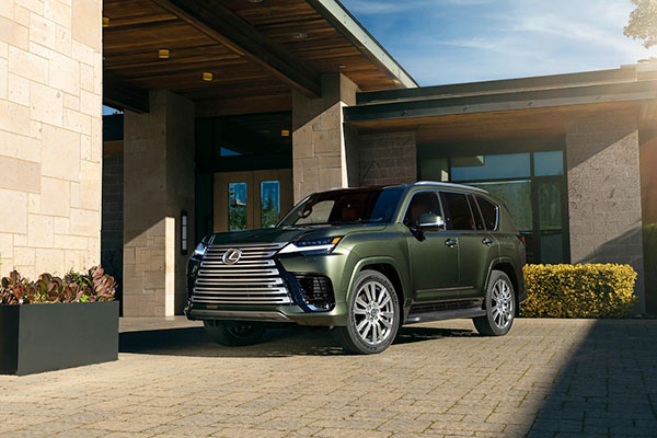 Les véhicules à ne pas manquer en 2026 - Lexus LX 700h Édition Luxe