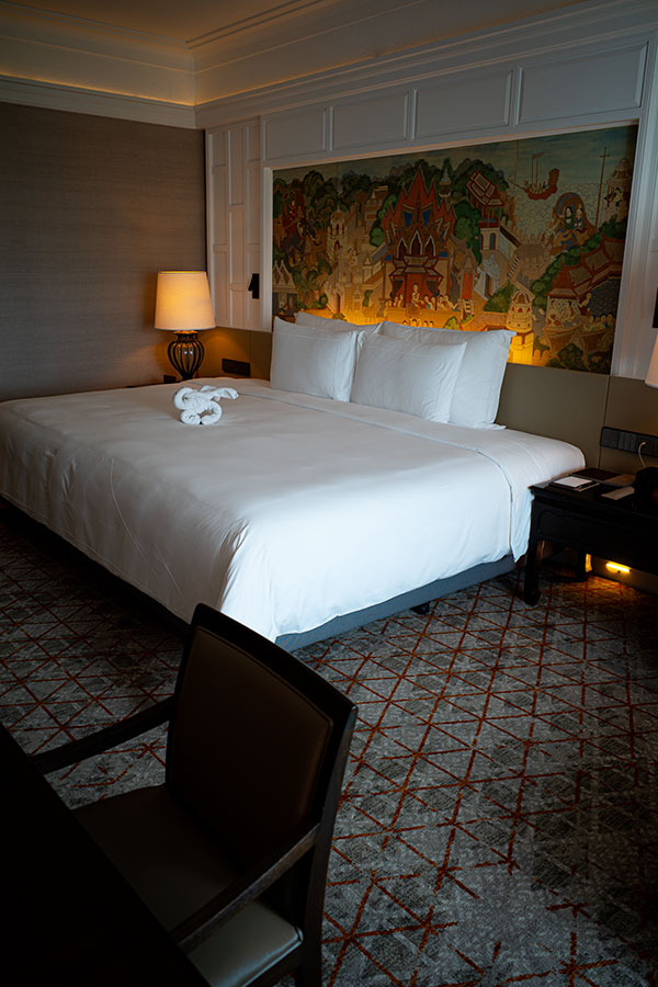 Le confortable lit du Anantara Siam