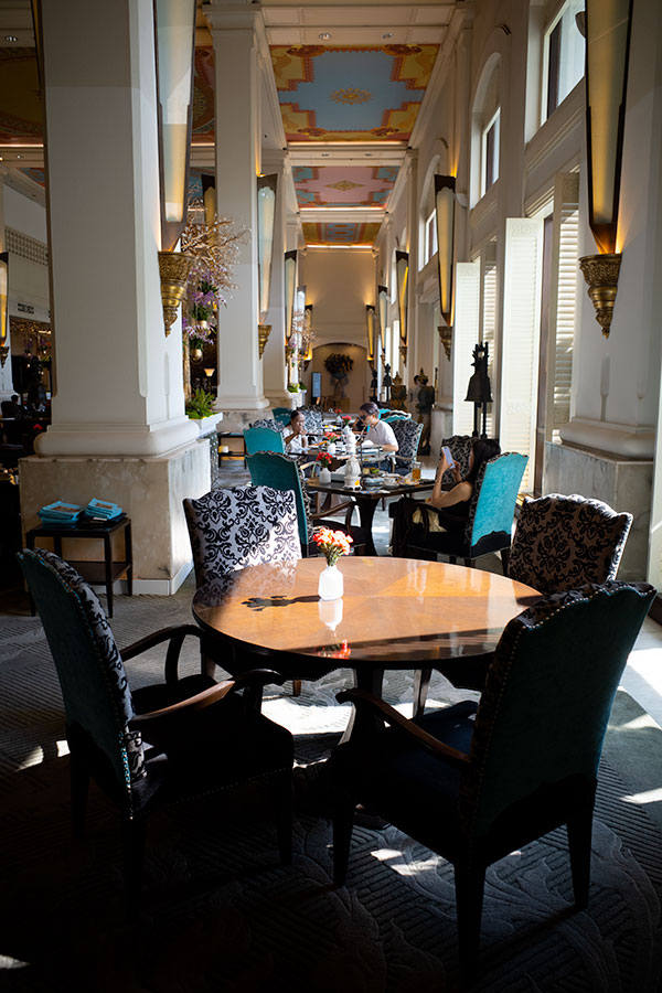 3 luxury Hotels Bangkok - The majestic lobby at Anantara Siam