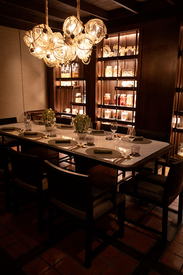3 luxury Hotels Bangkok - The private dining room at Spice Market restaurant