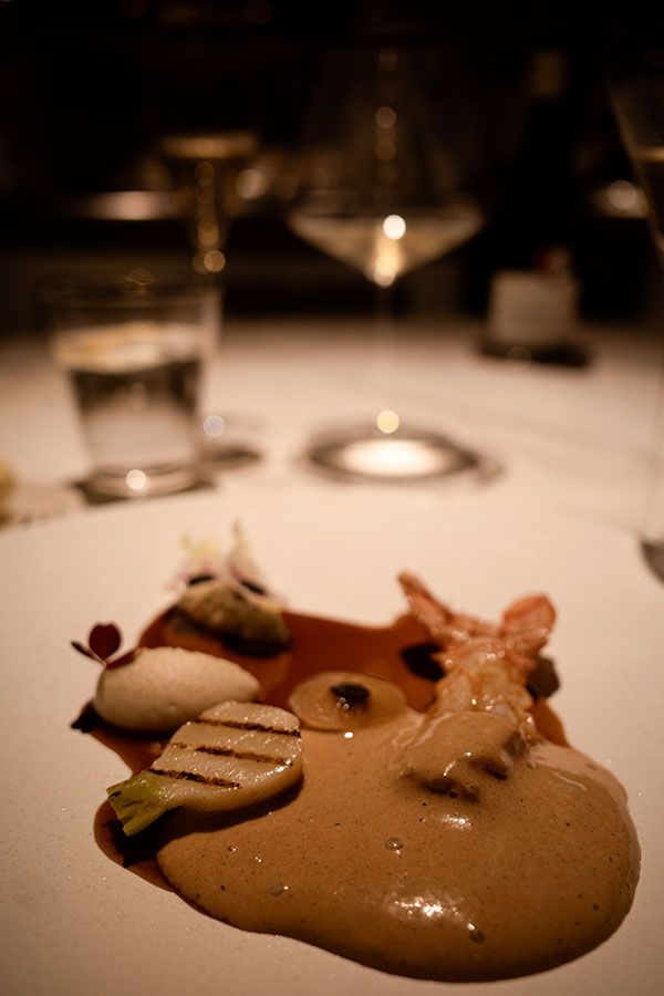 3 luxury hotels in Bangkok - Icelandic langoustine, "Buddha's hand" turnip on a vanilla emulsion