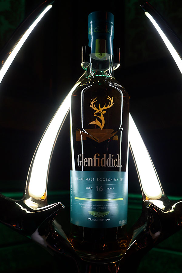 Glenfiddich & Aston Martin Formula One Team 16 ans d’âge — Édition Limitée