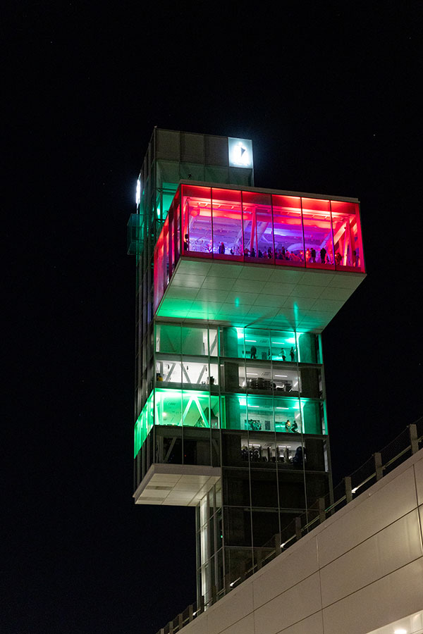 The Port of Montréal Tower embraced the Aston Martin's colours for the evening.