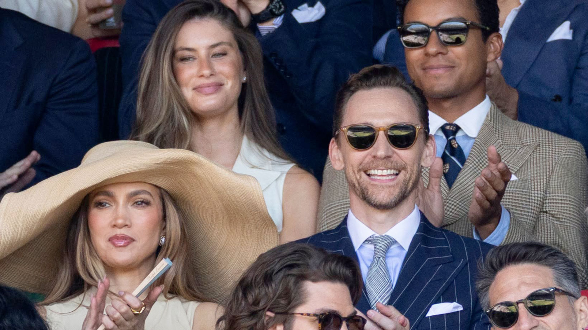 Tom Hiddleston avec un style impeccable à Wimbledon