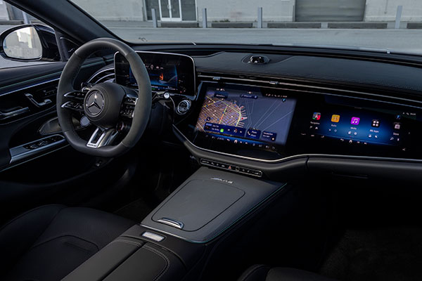 L'intérieur de la Familiale Mercedes-AMG E 53 Hybride 2026